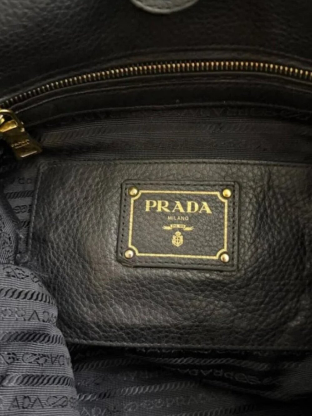 Prada Black Pebbled Leather Large Tote Bag Gold Hardware Shoulder Strap - Picture 10 of 13